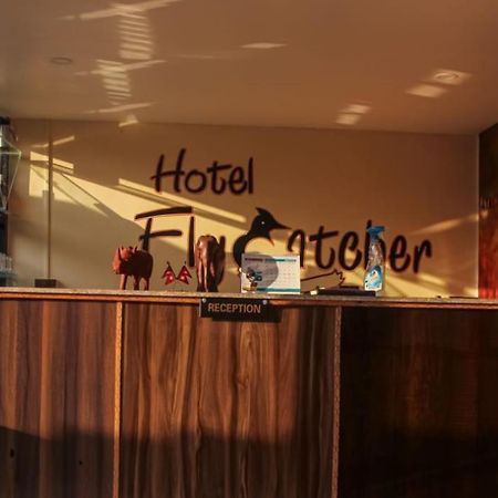 Hotel Flycatcher Chitwan- A Jungle Safari Home 索拉哈 外观 照片