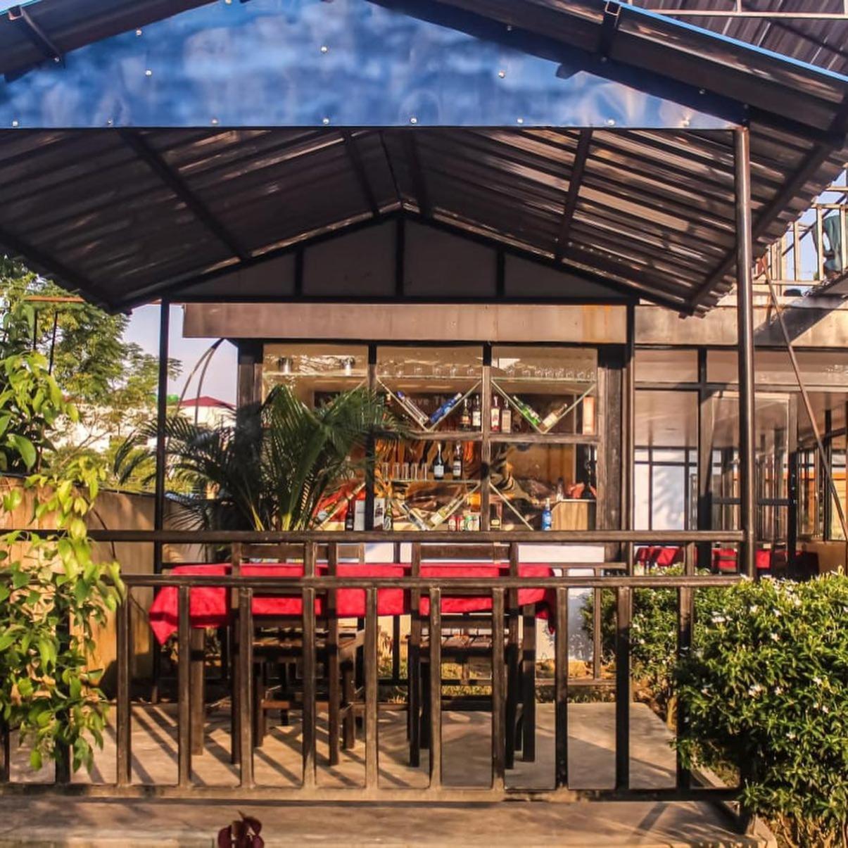 Hotel Flycatcher Chitwan- A Jungle Safari Home 索拉哈 外观 照片